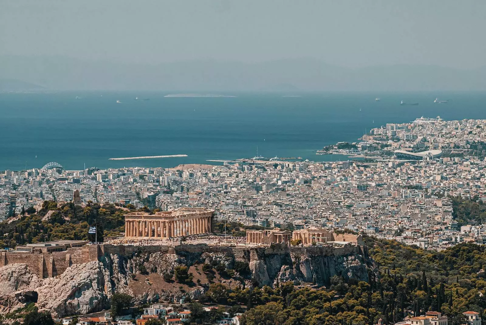 Descoperă bogăția culturală a Atenei
