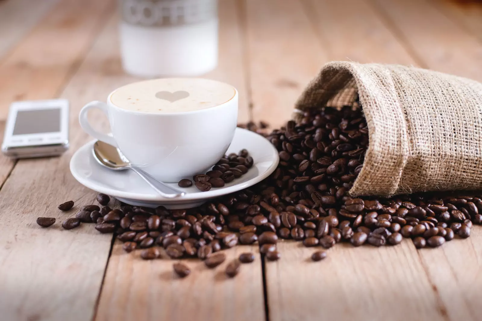 Ce cantitate de cafea se utilizează pentru un espresso scurt?